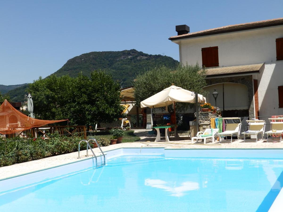 B&B Le Rondini Cassanesi Buitenkant foto